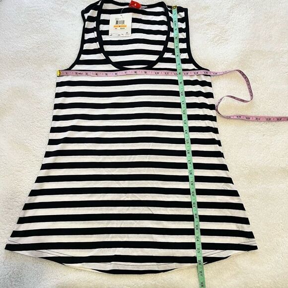 Puma Women's Black And White Scoop Neck Striped Swing Tank Top Size Small NWT - Picture 8 of 8